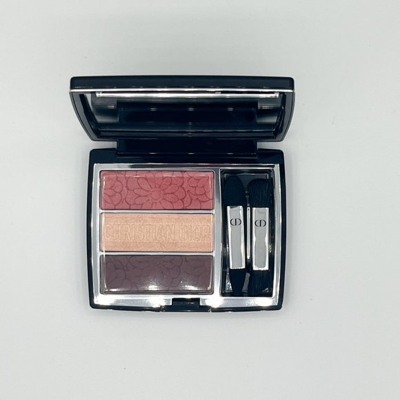 Dior Trioblique Pure Glow (663) Triple Bloom Eyeshadow Palette - Picture 1 of 6